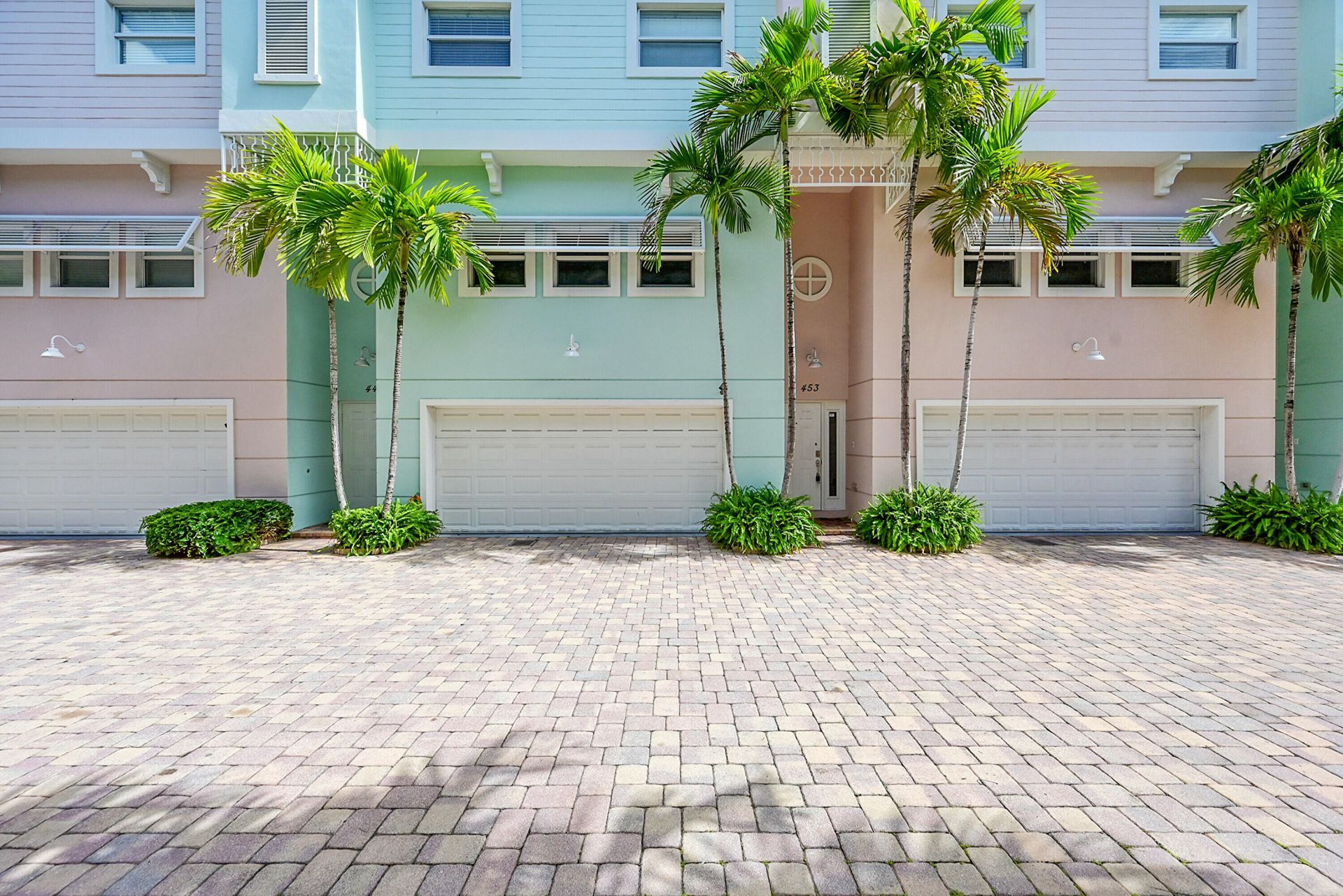 453 NE 1st Street, Pompano Beach, FL 33060 Main Photo