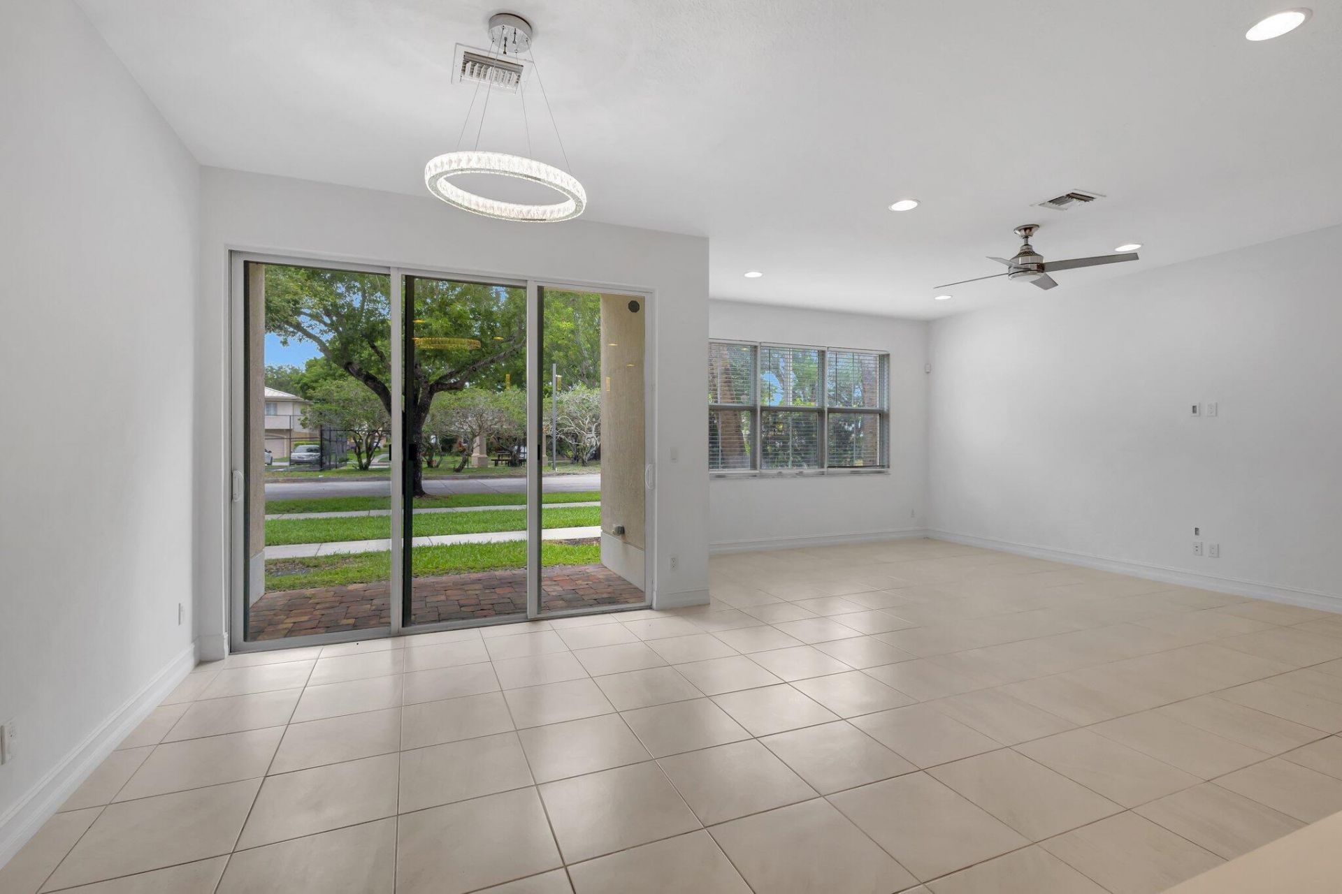 91 Palm Lane, Royal Palm Beach, FL 33411 Photo