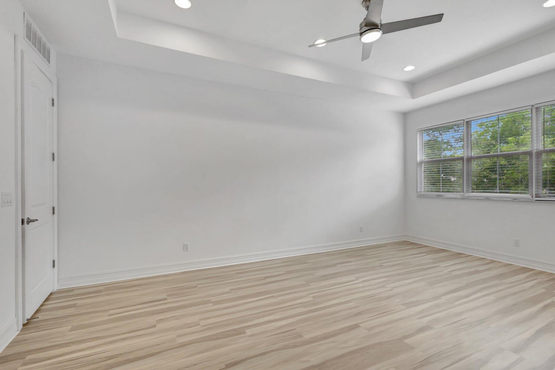 91 Palm Lane, Royal Palm Beach, FL 33411 Photo