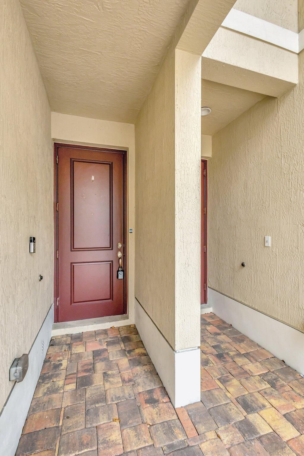 91 Palm Lane, Royal Palm Beach, FL 33411 Photo