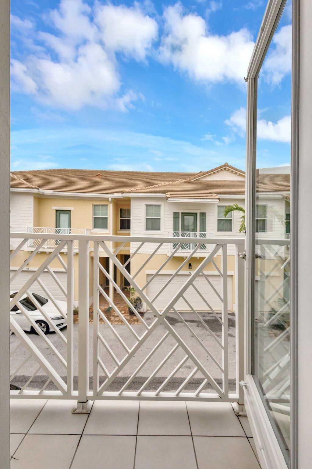 91 Palm Lane, Royal Palm Beach, FL 33411 Photo