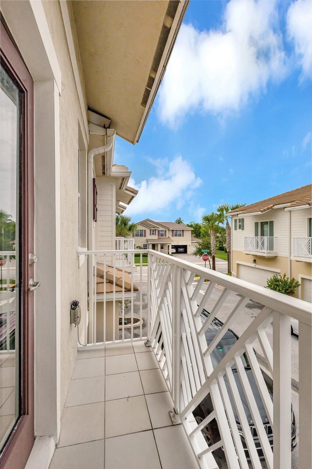 91 Palm Lane, Royal Palm Beach, FL 33411 Photo