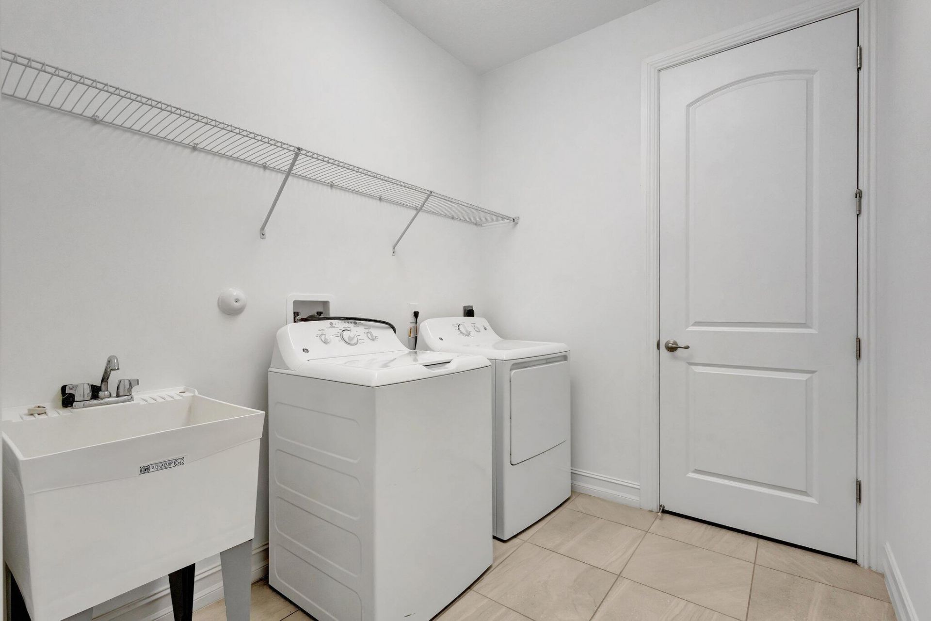 91 Palm Lane, Royal Palm Beach, FL 33411 Photo