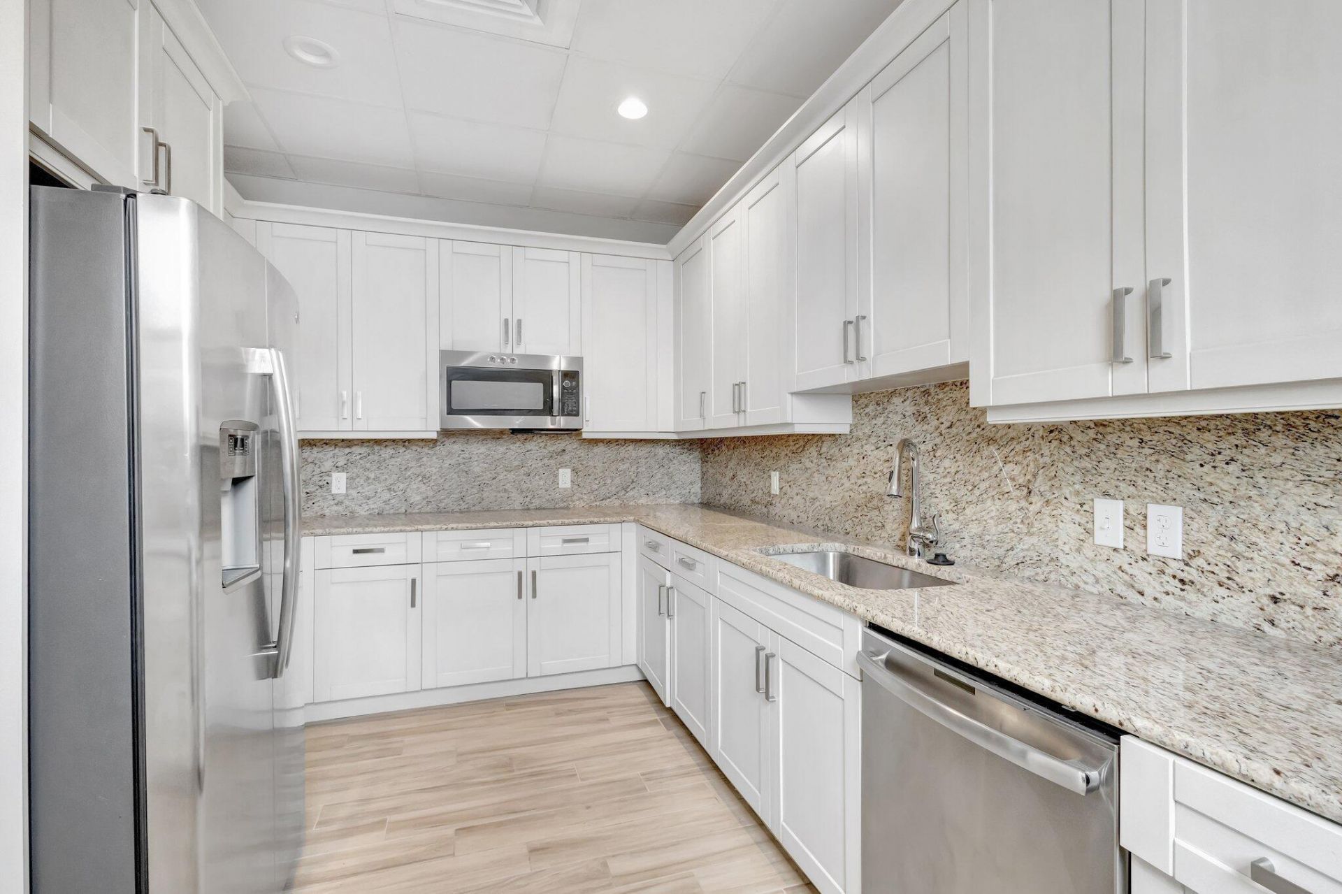 91 Palm Lane, Royal Palm Beach, FL 33411 Photo