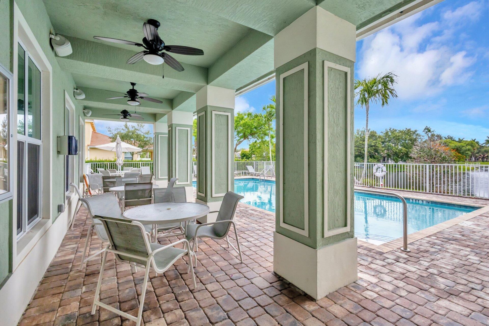 91 Palm Lane, Royal Palm Beach, FL 33411 Photo