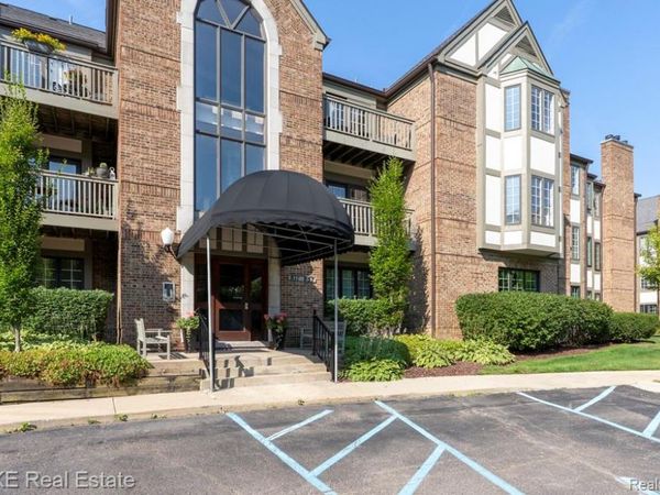811 Deer Court, Plymouth, Mi 48170