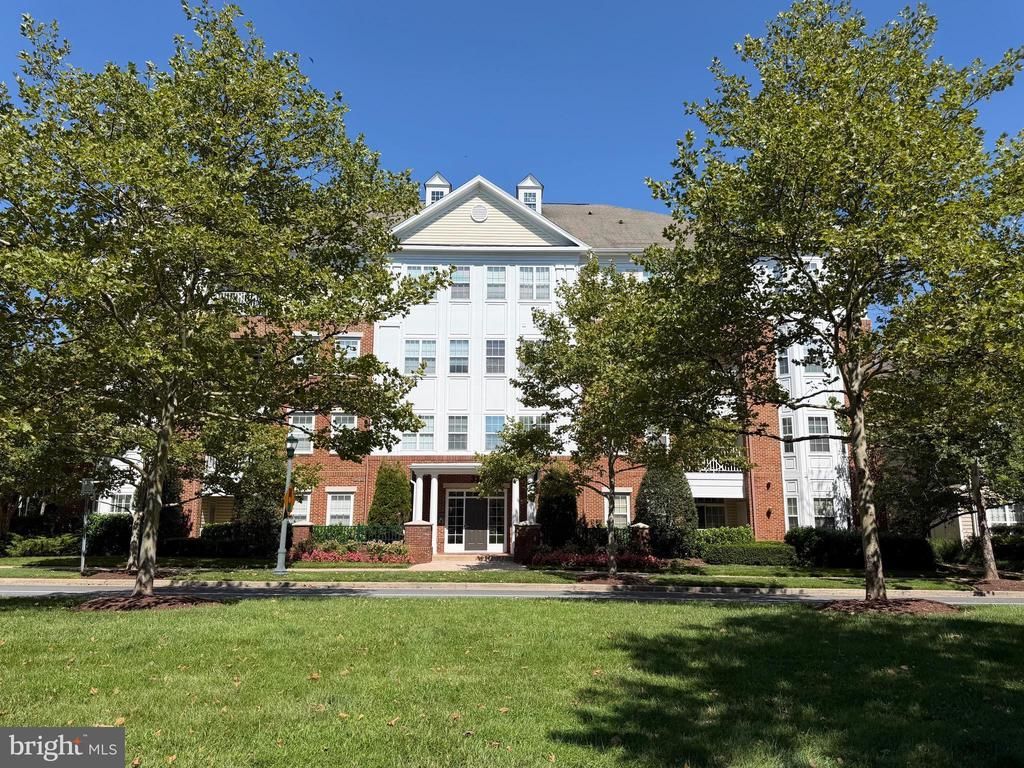 315 KING FARM BOULEVARD , ROCKVILLE, MD 20850