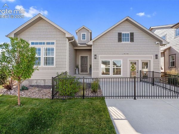 9395 Mayflower Gulch Way, Colorado Springs, CO 80927
