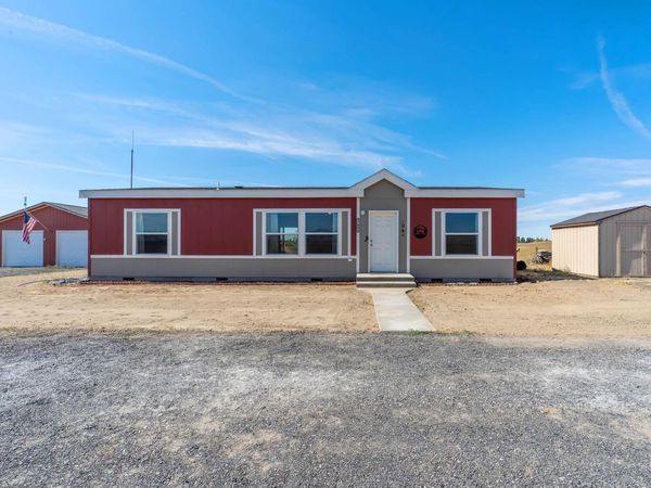 1002 S Dover Rd, Medical Lake, WA 99022