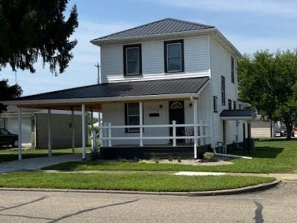 562 Heller Drive , Newcomerstown, OH 43832