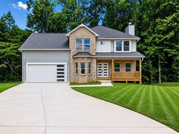 3851 Twin Ridge Lane , Ellenwood, GA 30294
