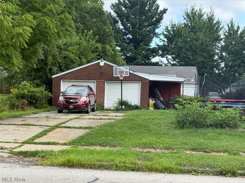800 Tenney Avenue , Campbell, OH 44405 Photo 6