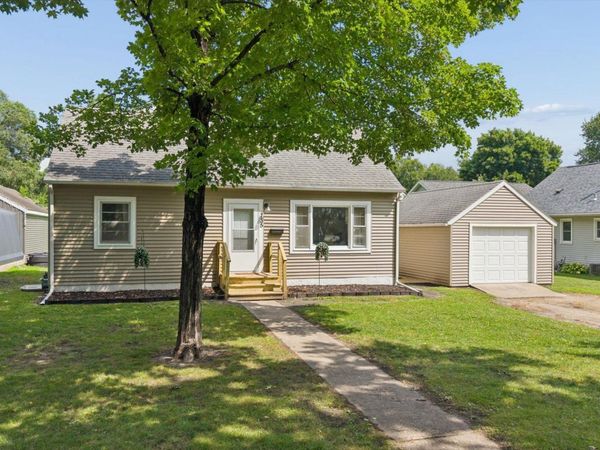 735 E 2nd Street, Litchfield, MN 55355