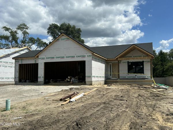 306 Victory Lane , Holland, OH 43528