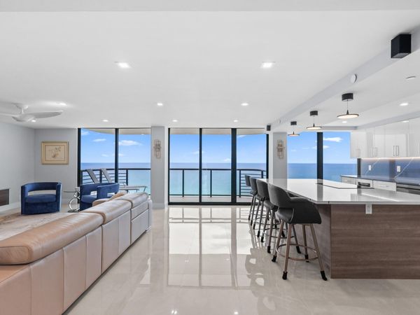 250 S OCEAN Boulevard, Unit 15D, Boca Raton, FL 33432