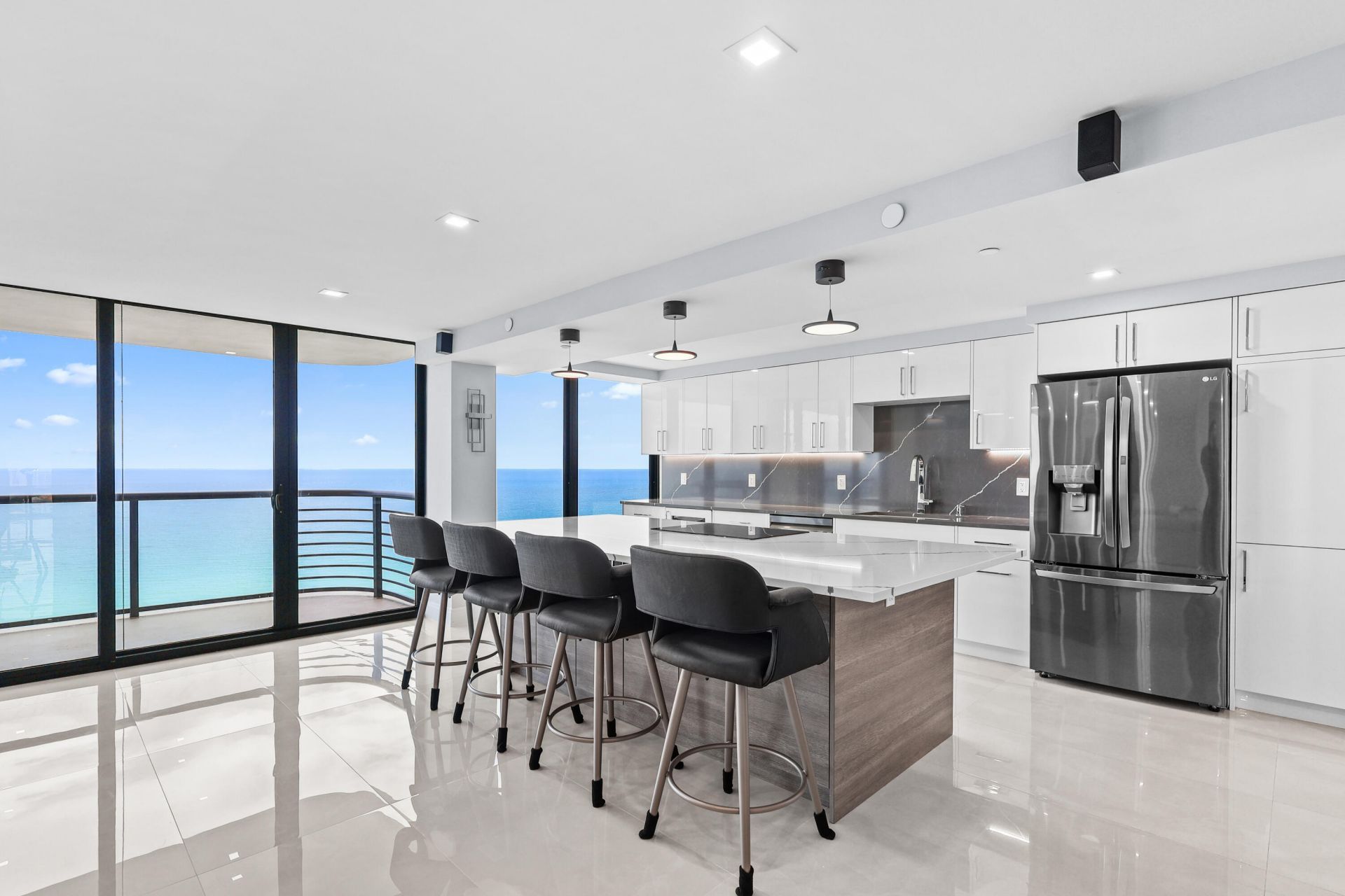 250 S Ocean Boulevard, Unit 15D, Boca Raton, FL 33432 Photo