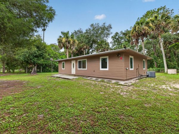 6868 E CENTER Street, Okeechobee, FL 34974