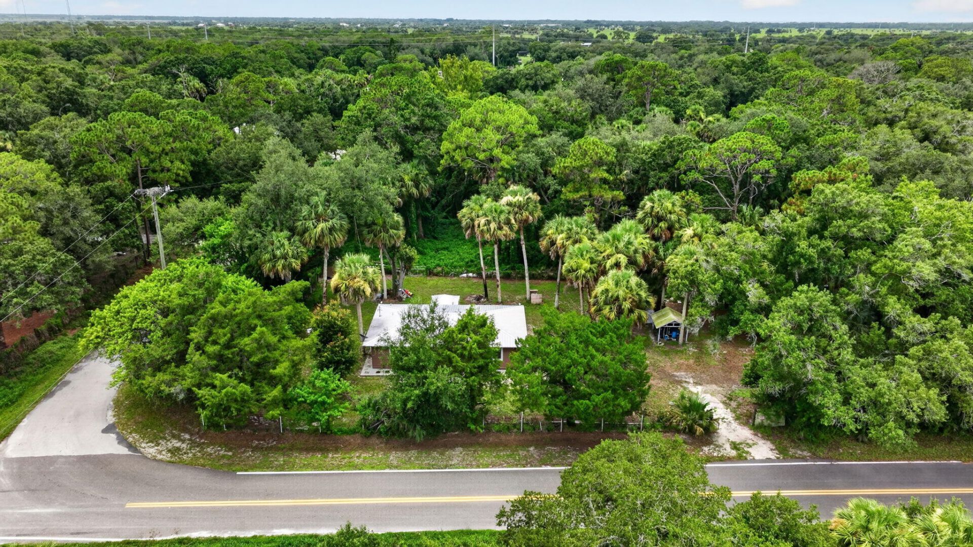 6868 E Center Street, Okeechobee, FL 34974 Photo