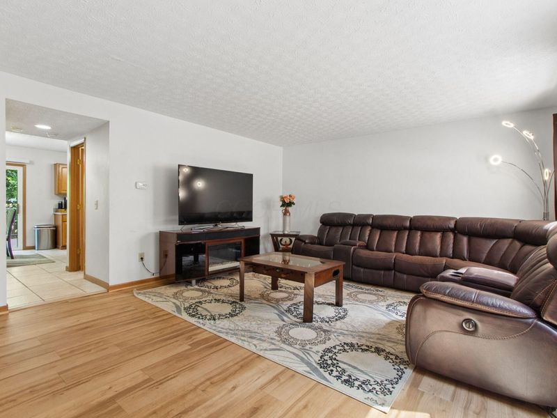 4146 Nafzger Drive, Columbus, OH 43230 Photo 8