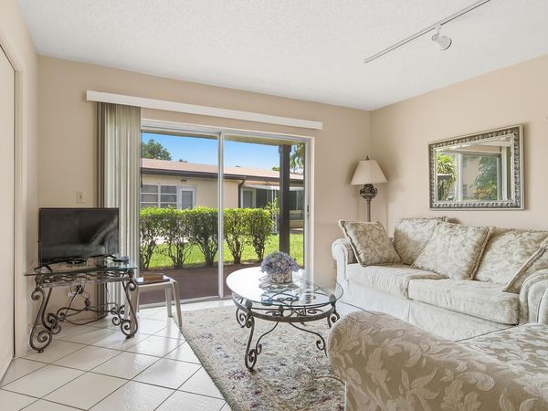 13755 Via Aurora, Unit A, Delray Beach, FL 33484