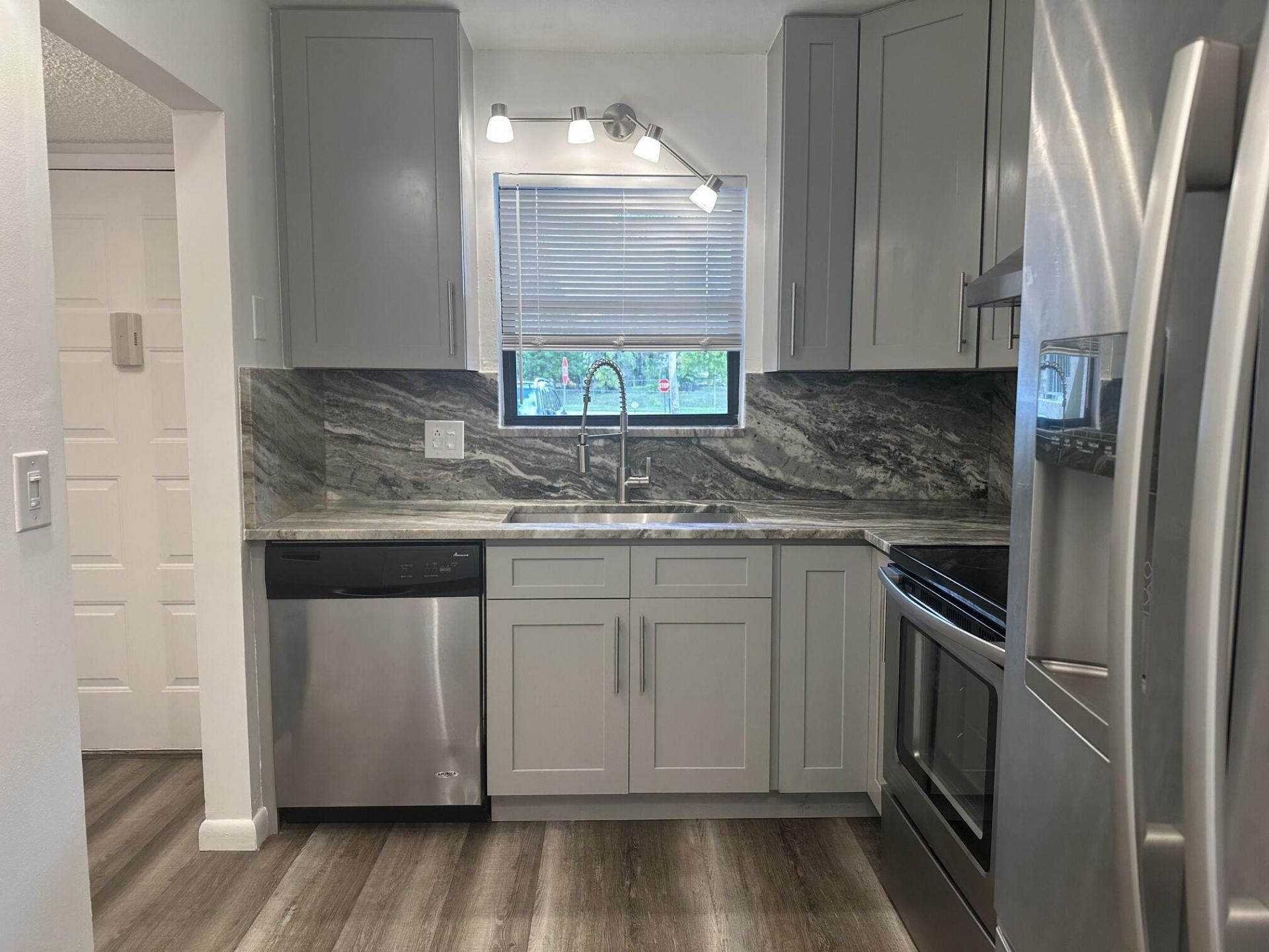 21915 Lake Forest Circle, Unit 106, Boca Raton, FL 33433 Photo