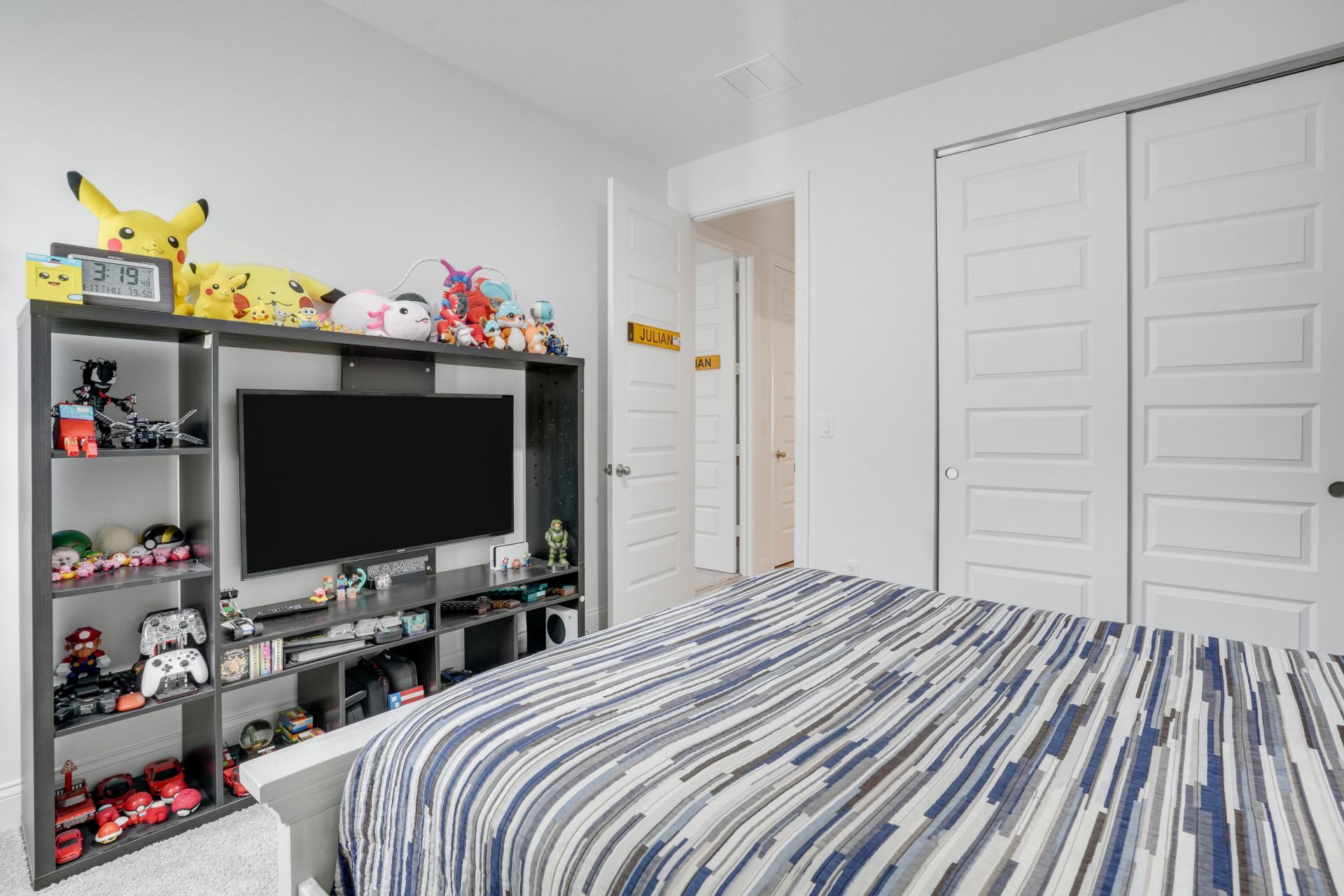 6801 NW Cloverdale Avenue, Port Saint Lucie, FL 34987 Photo