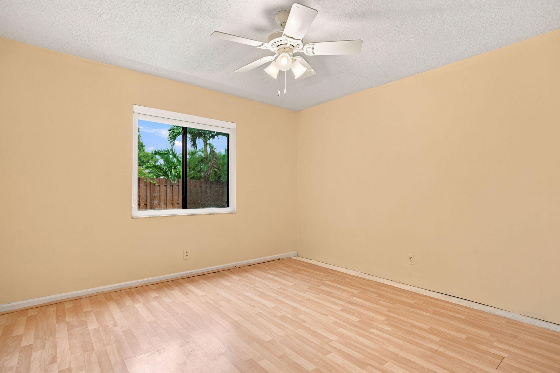 1120 NW 77th Avenue, Plantation, FL 33322 Photo
