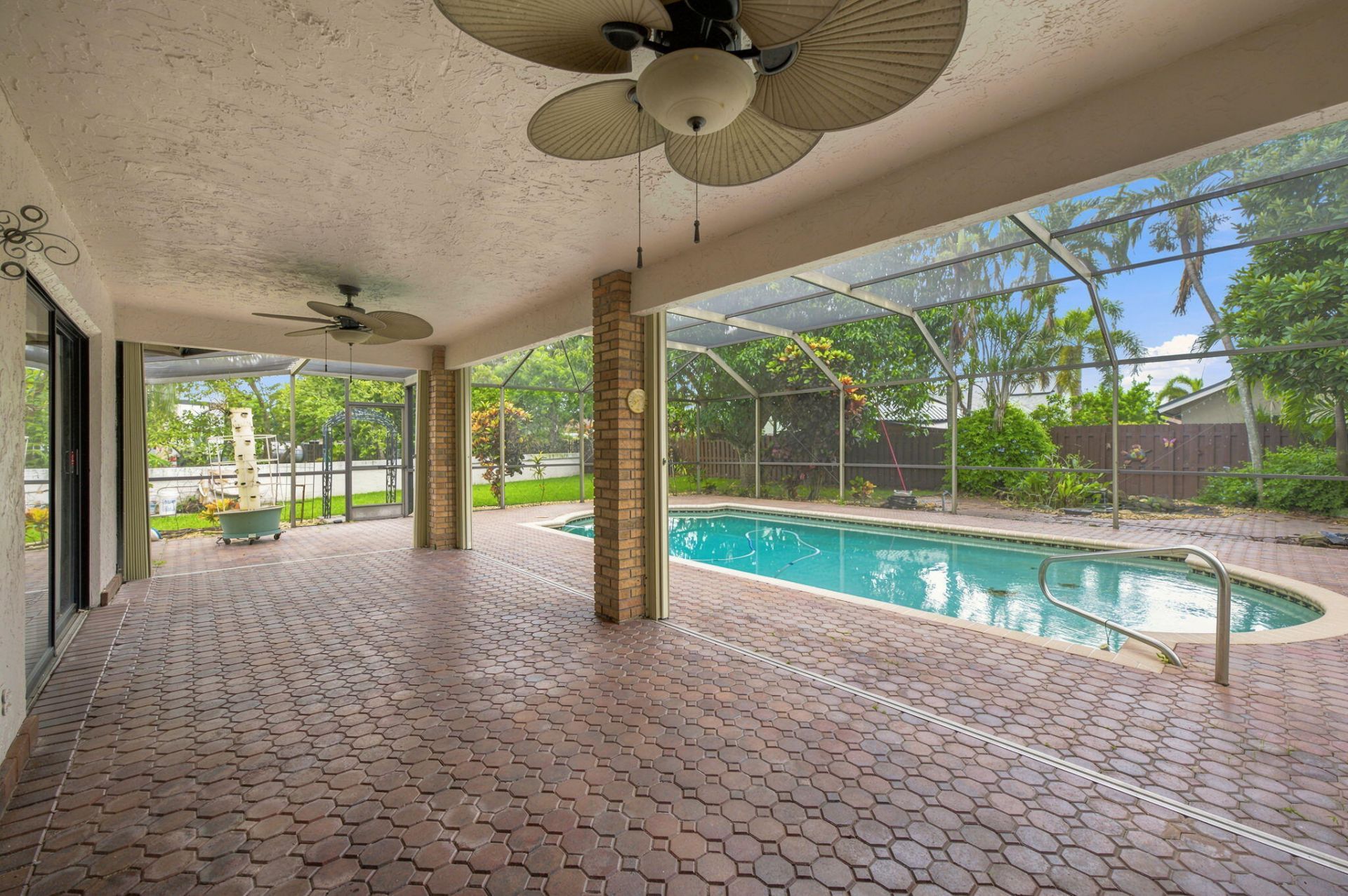 1120 NW 77th Avenue, Plantation, FL 33322 Photo