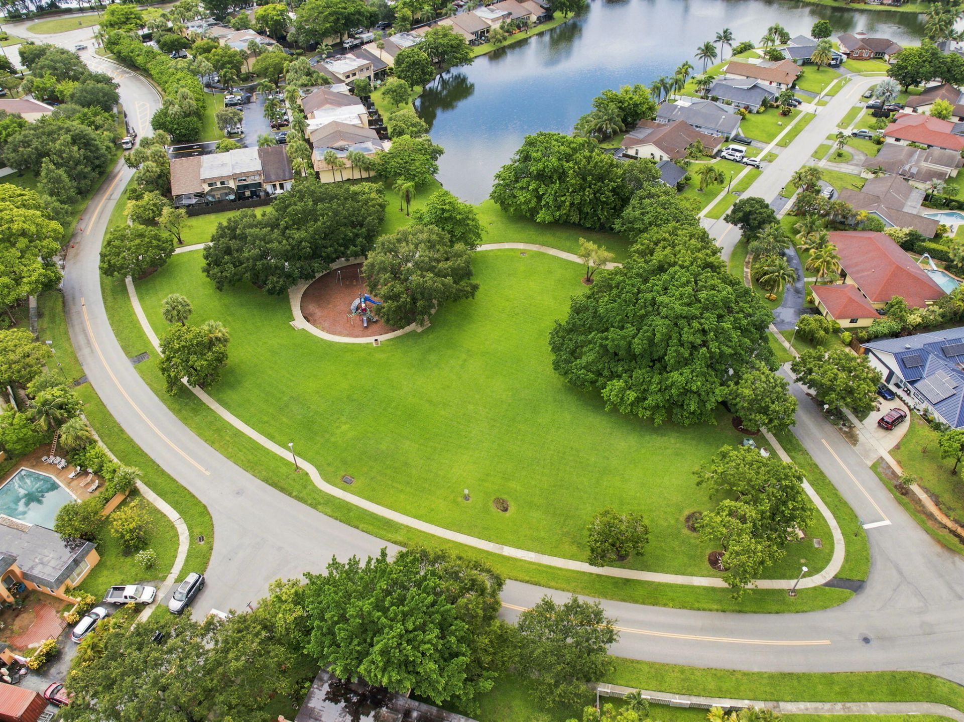 1120 NW 77th Avenue, Plantation, FL 33322 Photo