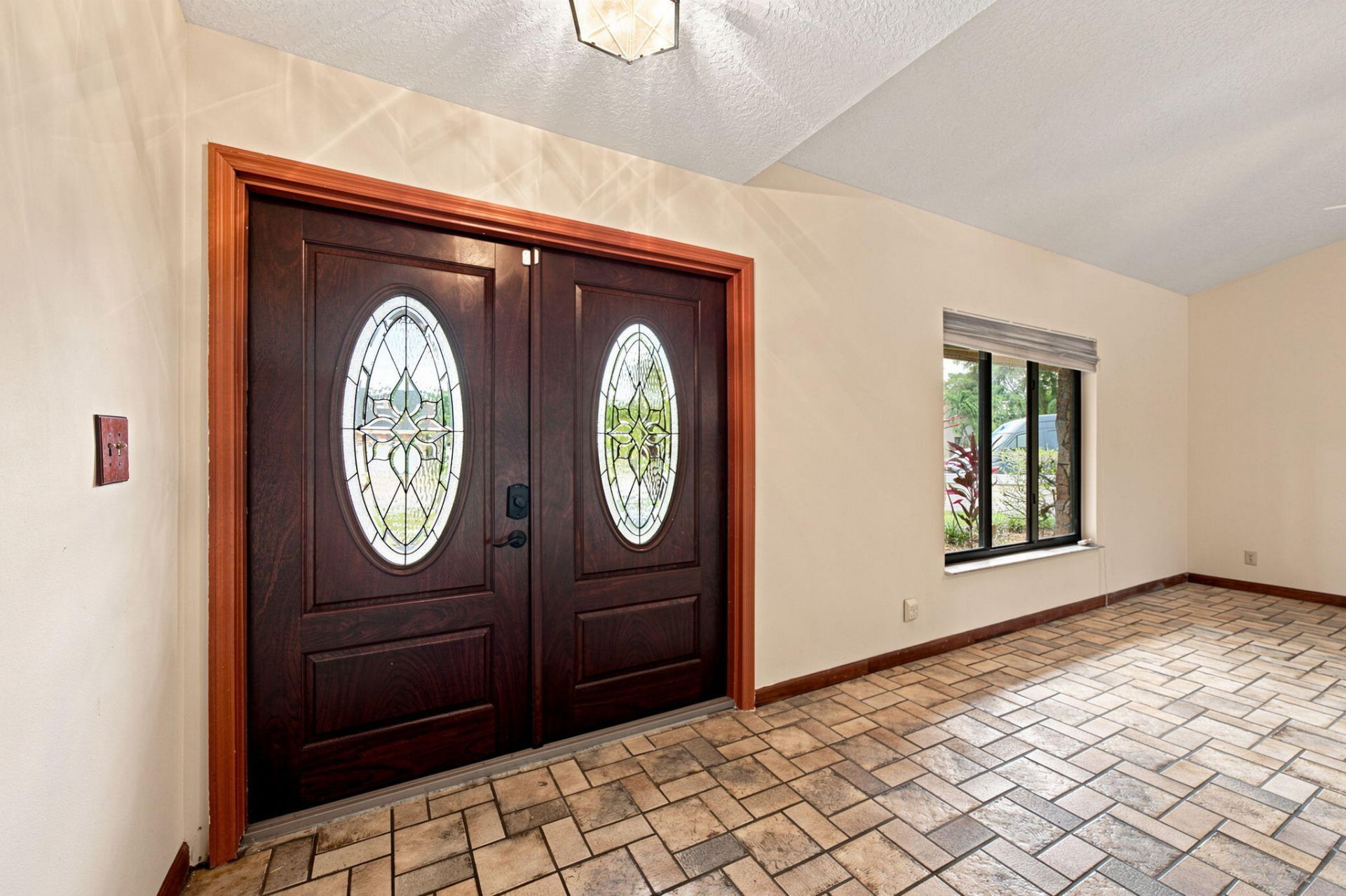 1120 NW 77th Avenue, Plantation, FL 33322 Photo