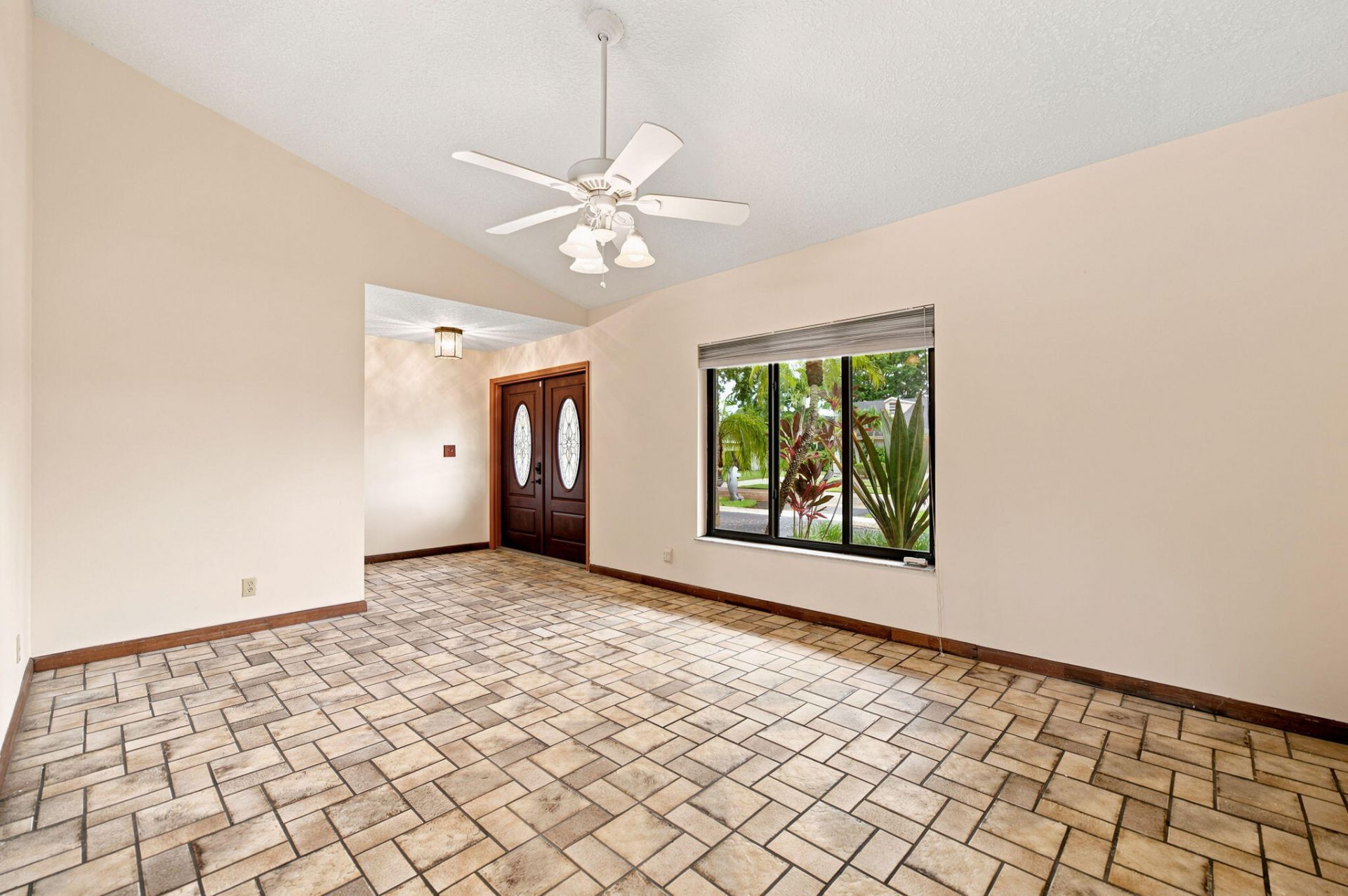 1120 NW 77th Avenue, Plantation, FL 33322 Photo