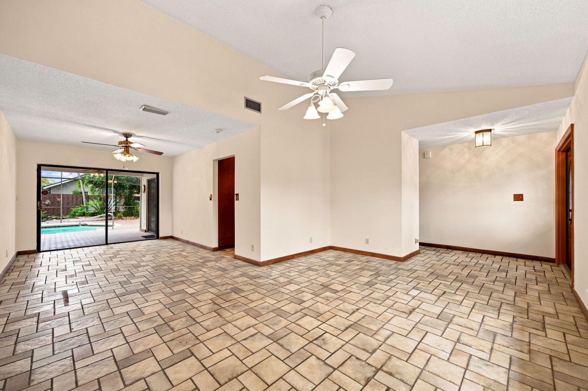 1120 NW 77th Avenue, Plantation, FL 33322 Photo