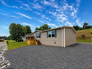 54 Crystal Lane, Bridgeport, WV 26330