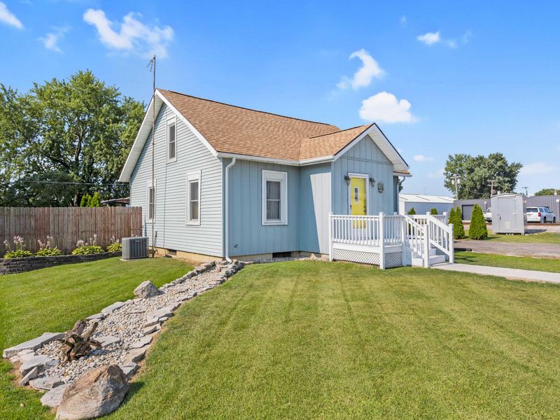 405 E Pike Street, Jackson Center, OH 45334 Photo 6