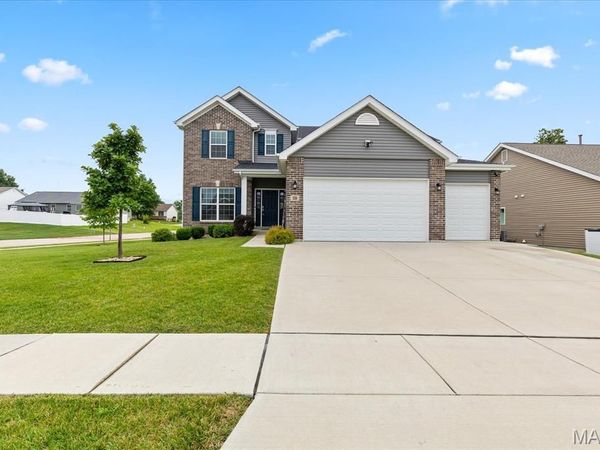 228 Burrograss Drive, Wentzville, MO 63385