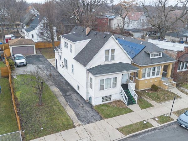 9352 S Woodlawn Avenue , Chicago, IL 60619