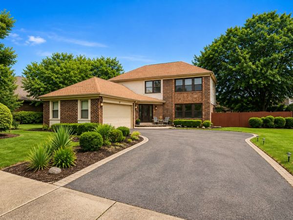 25 Birchwood Avenue , Deerfield, IL 60015