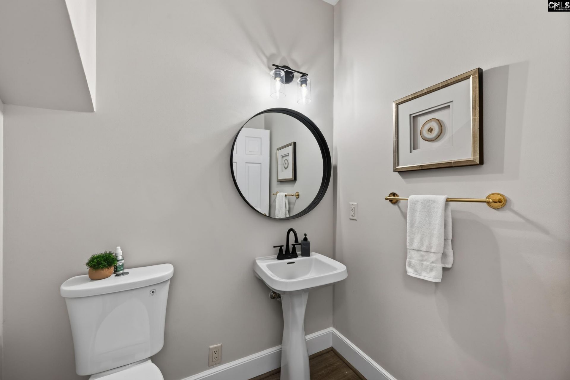 1404 Martins Crossing Court  Photo 16