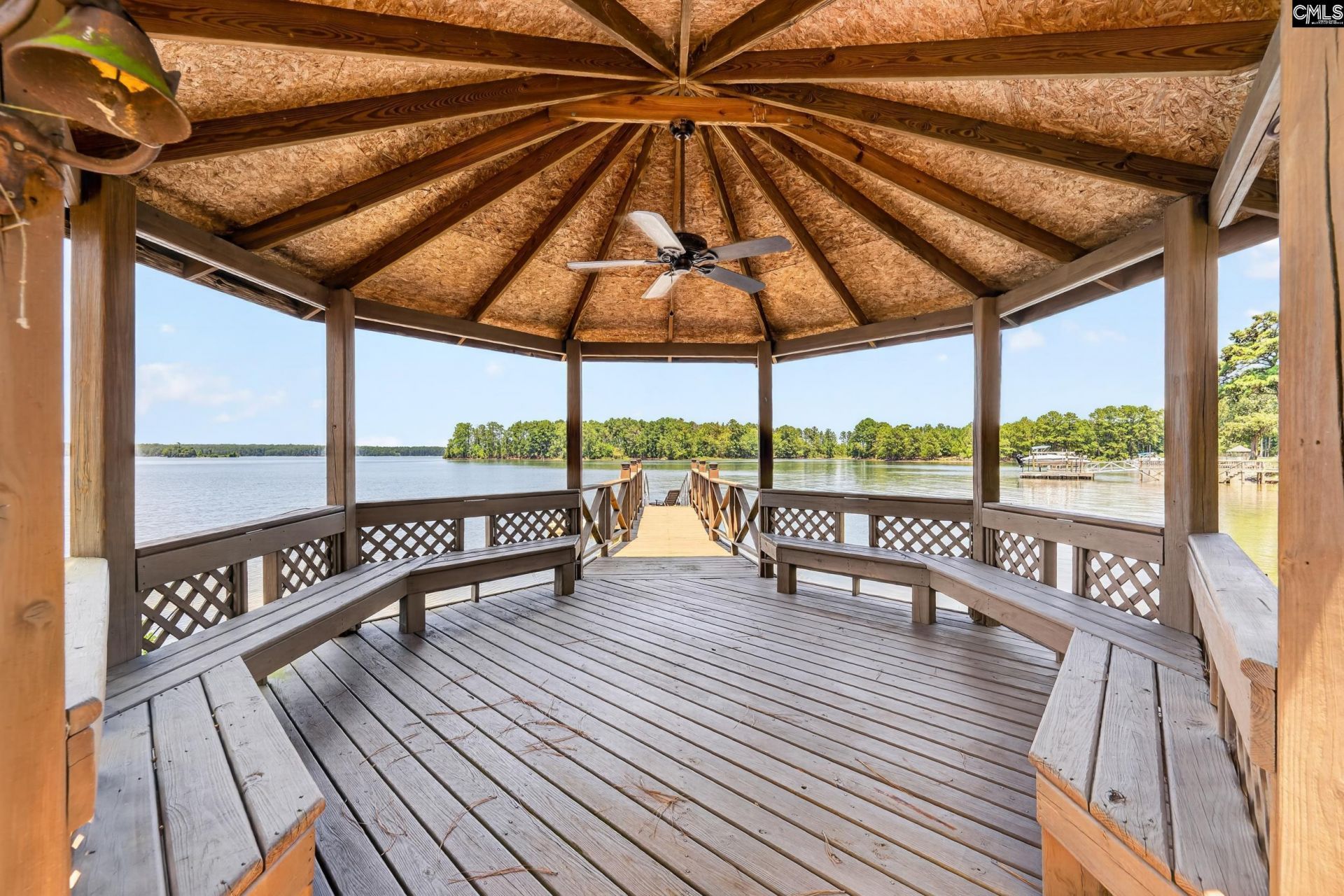 1404 Martins Crossing Court  Photo 40