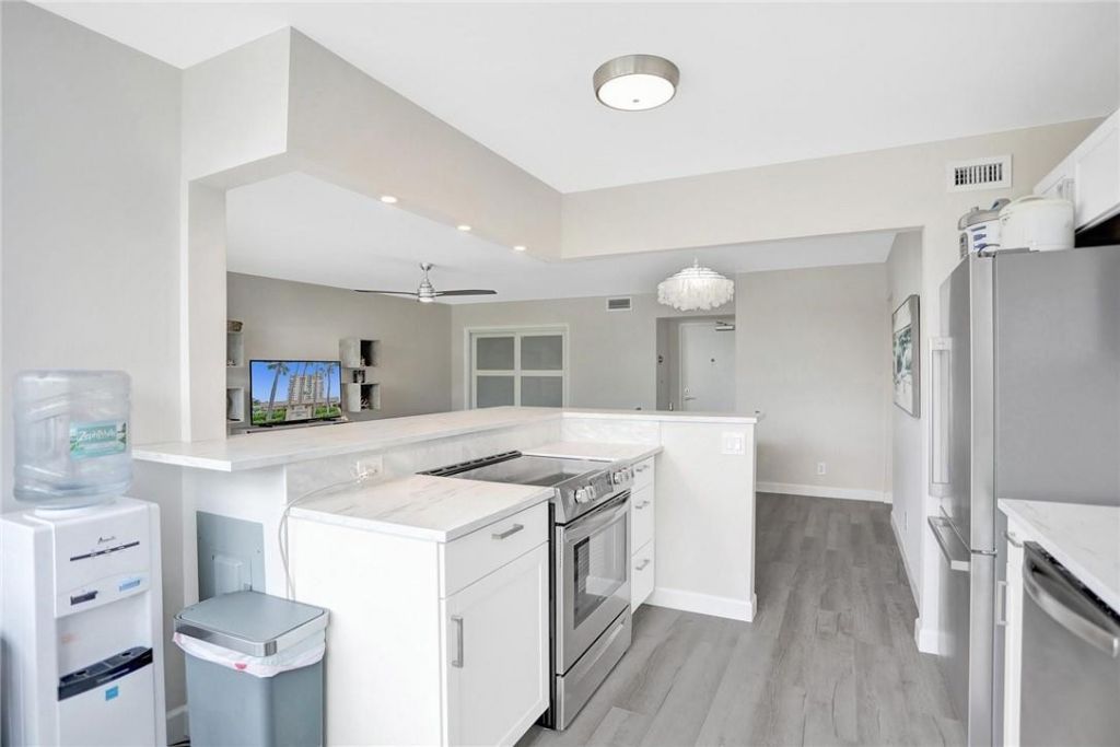 5200 N Ocean Boulevard, Unit 310B, Lauderdale by the Sea, FL 33308 Photo