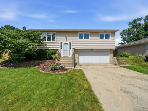 16338 65th Court , Tinley Park, IL 60477