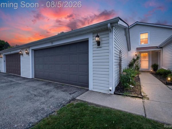 75 Oxford Oaks Drive, Unit 75, Oxford Township, Mi 48371