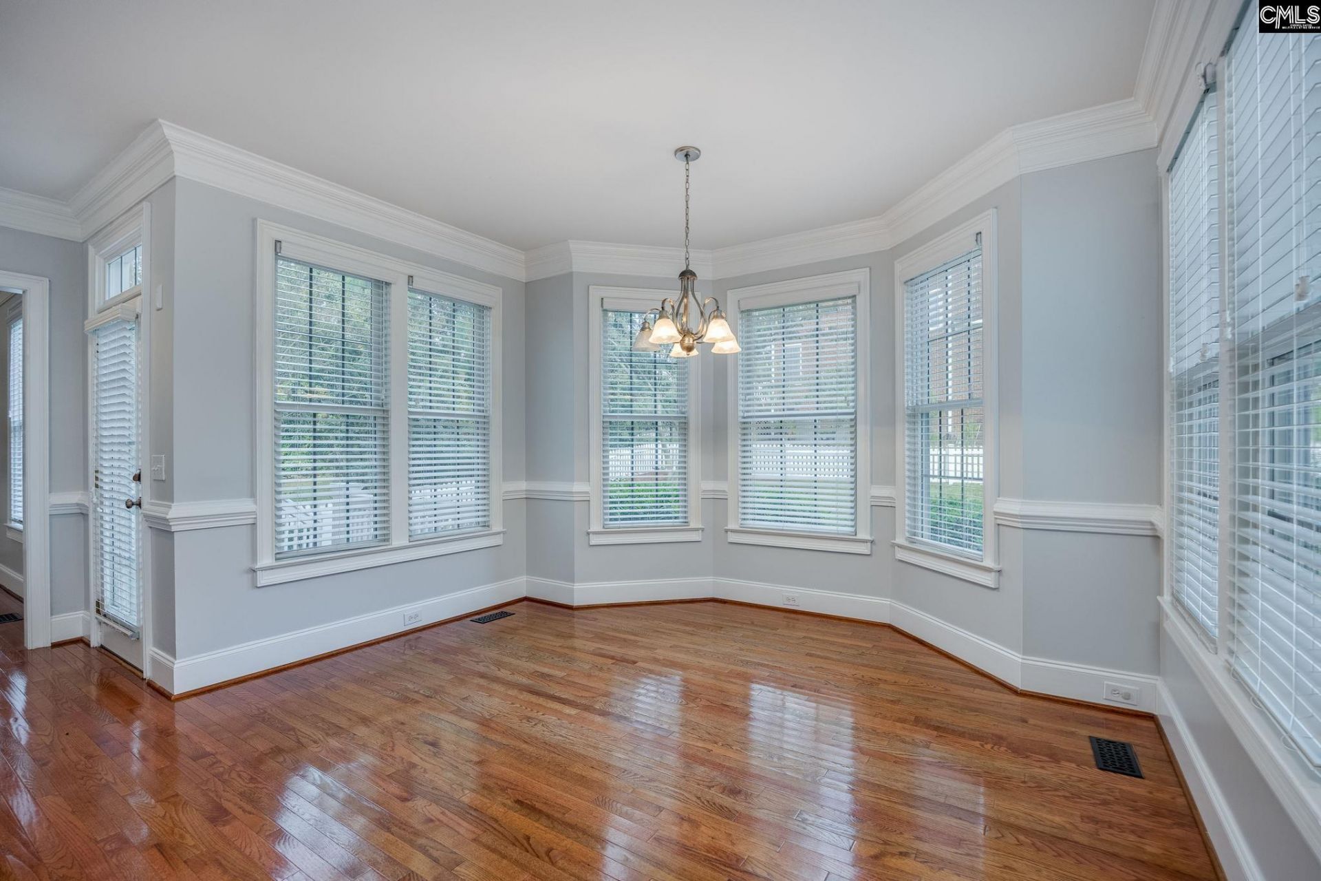 200 Longfield Lane  Photo 11