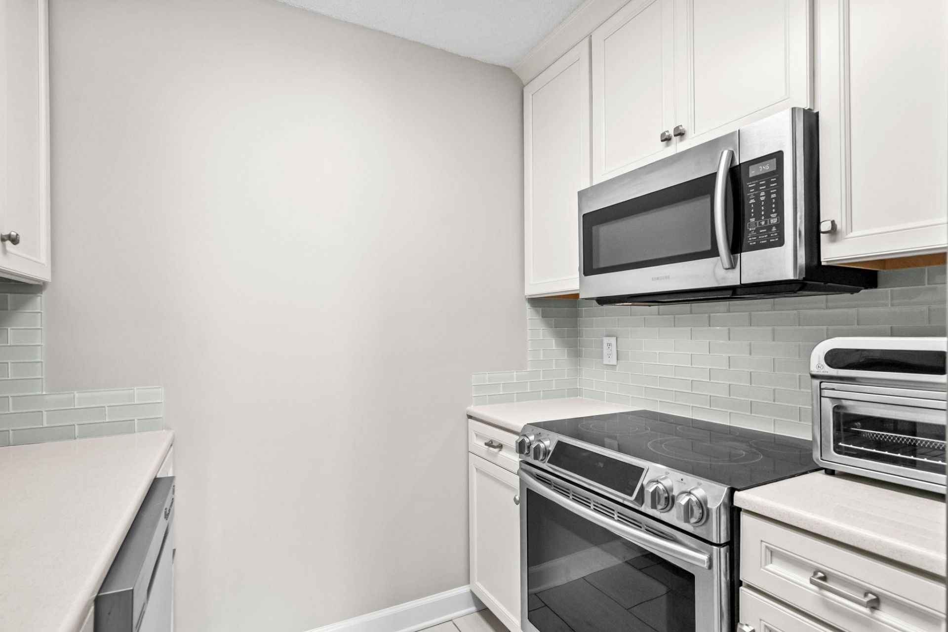 5001 Little River Rd. Photo 16