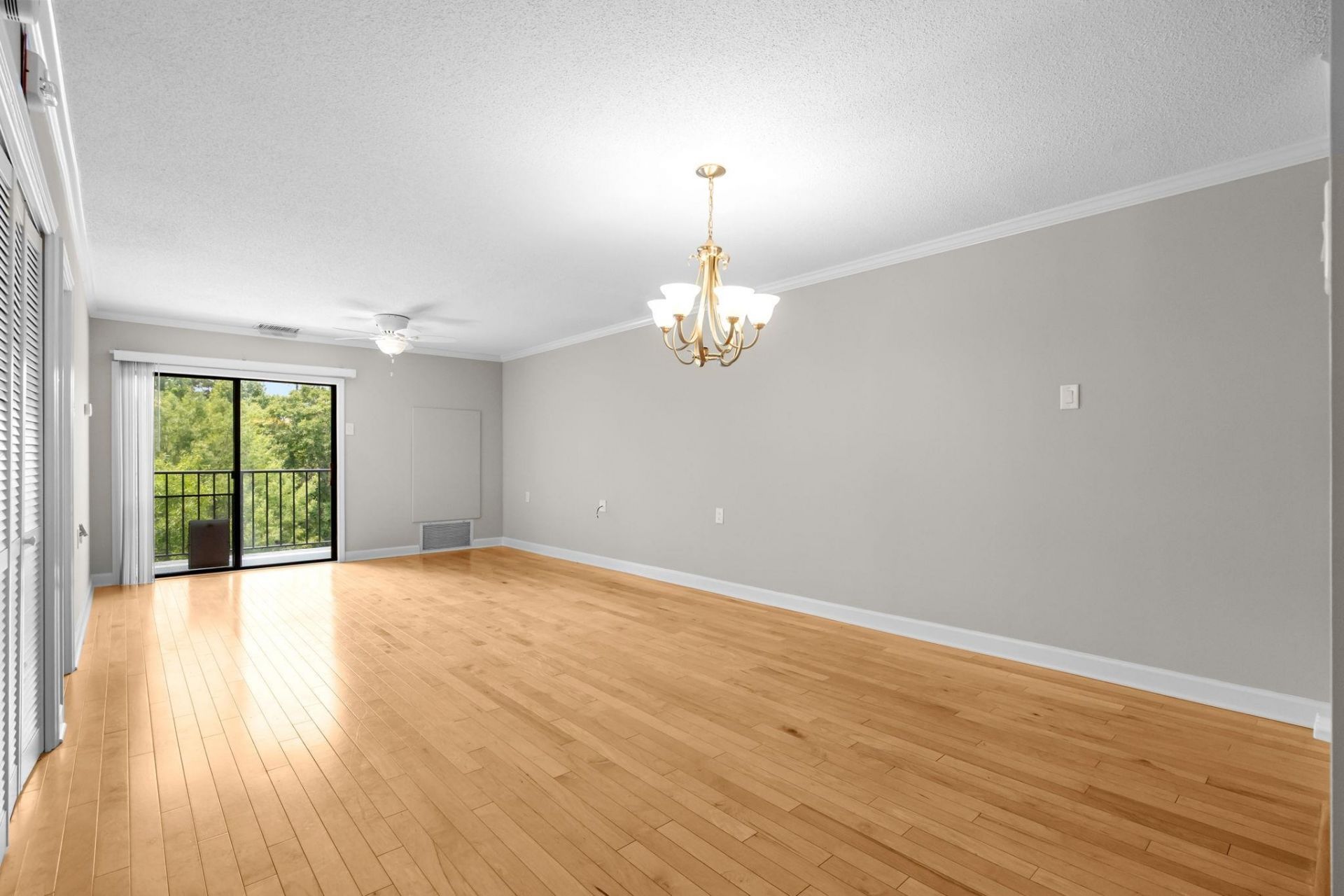 5001 Little River Rd. Photo 9