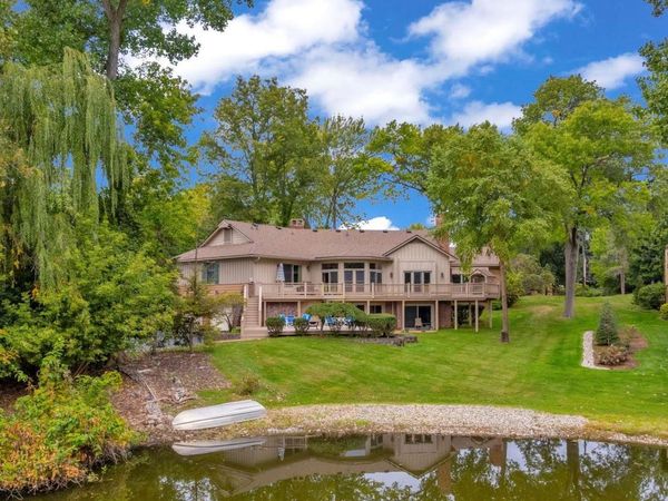 1887 Harvest Lane , Bloomfield Hills, Mi 48302