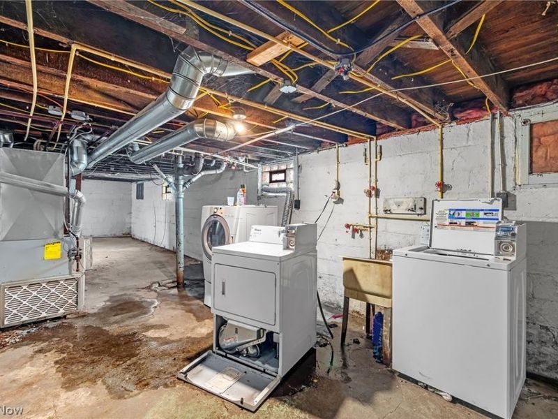 2231 W 105th Street , Cleveland, OH 44102 Photo 30