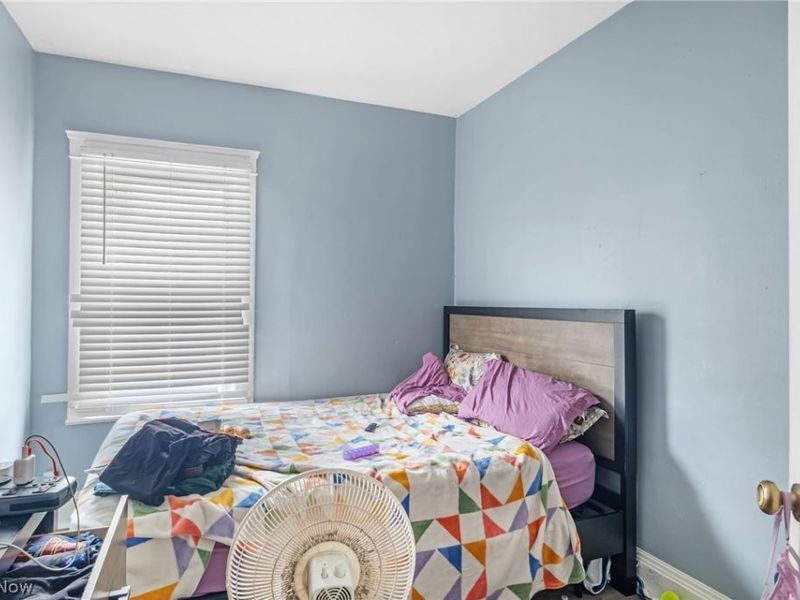 2231 W 105th Street , Cleveland, OH 44102 Photo 6