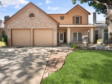 4740 Waterway Drive N, Fort Worth, TX 76137