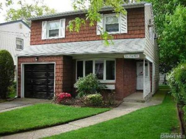 148 Cedar Street , Valley Stream, NY 11580